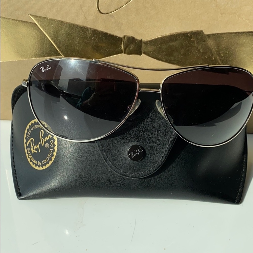 Ray ban Men’s sunglasses 🕶